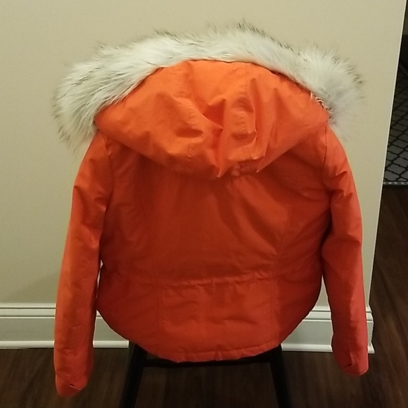 Hollister orange jacket with fur - Picture 2 of 4